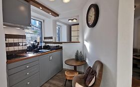 Kryształowy Apartament z pięknym ogrodem w centrum uzdrowiska